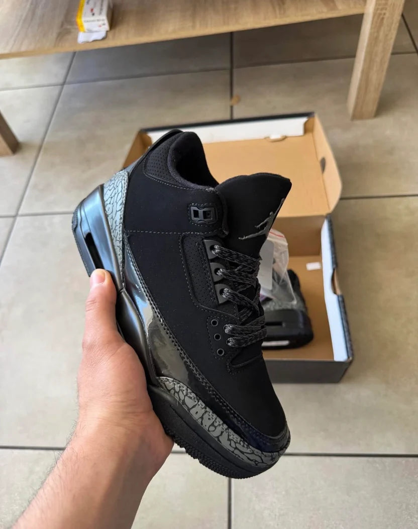 Retro 3 Black Cat