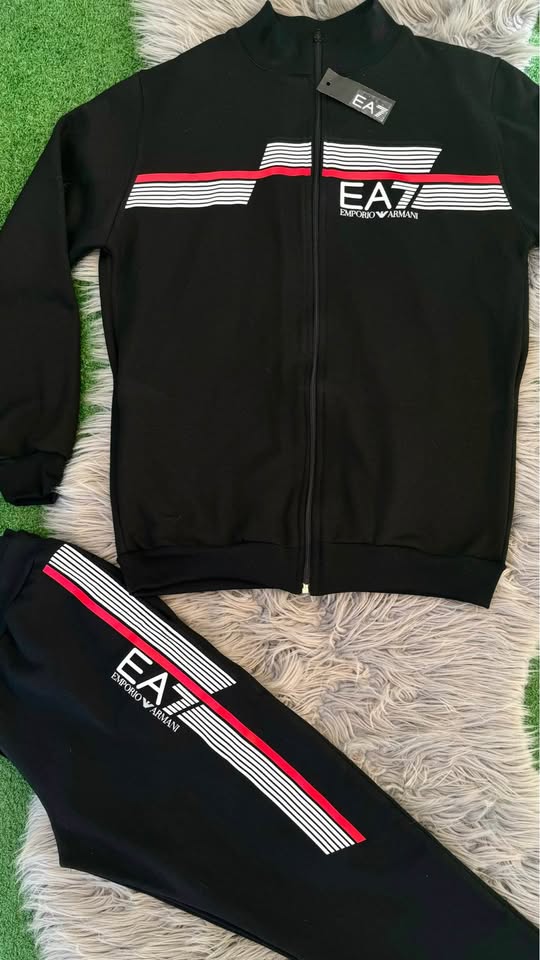 Conjunto EA7 v4