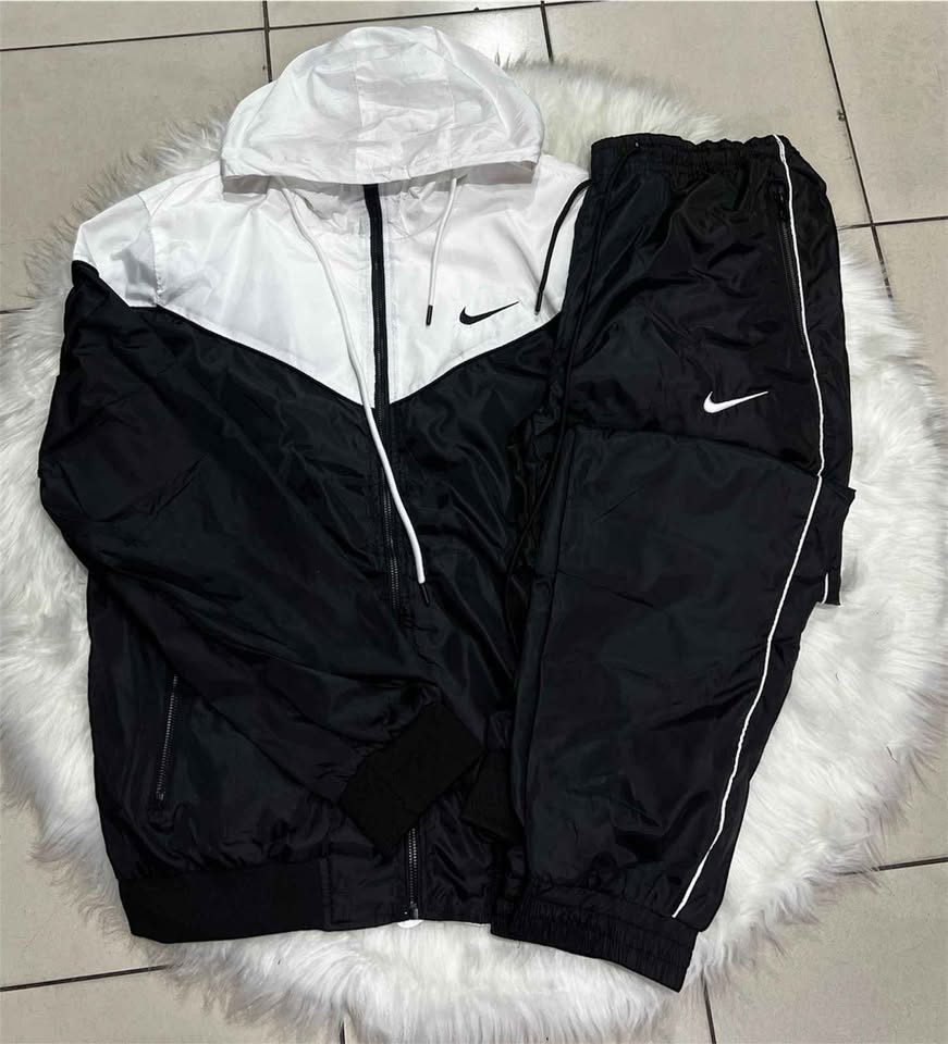 Conjunto Nike B&W