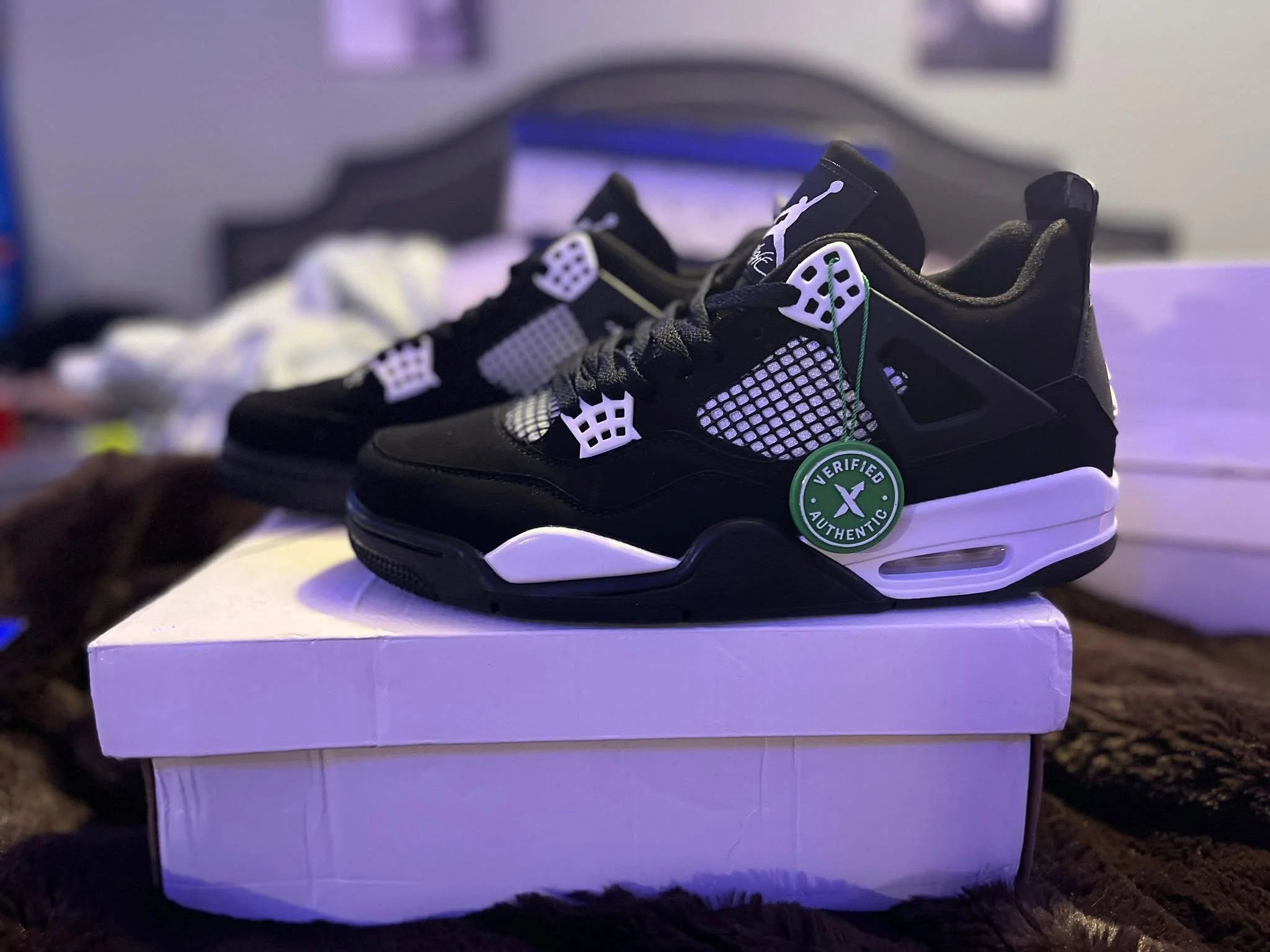 Retro 4 Thunder White