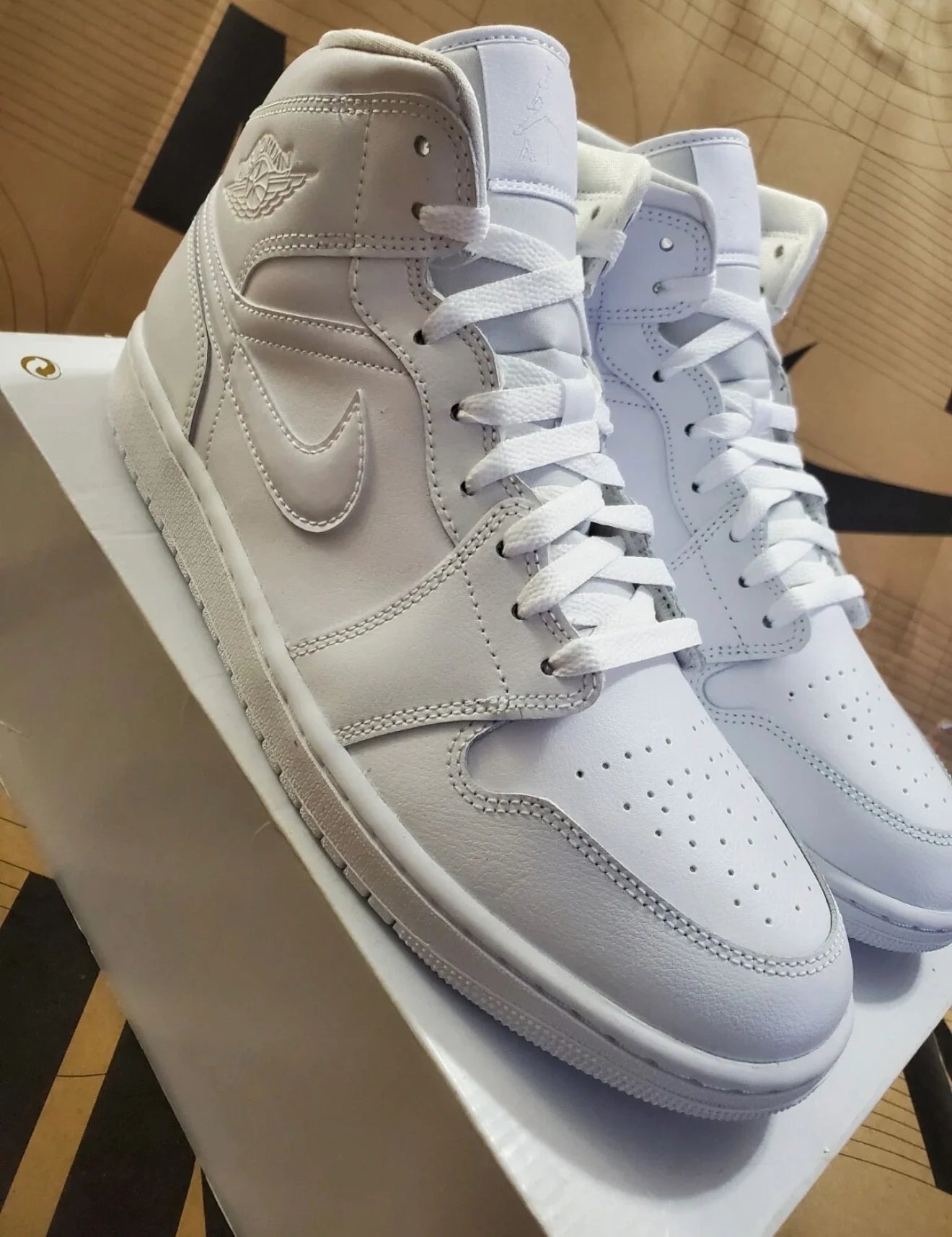 Retro 1 Mid Blancas