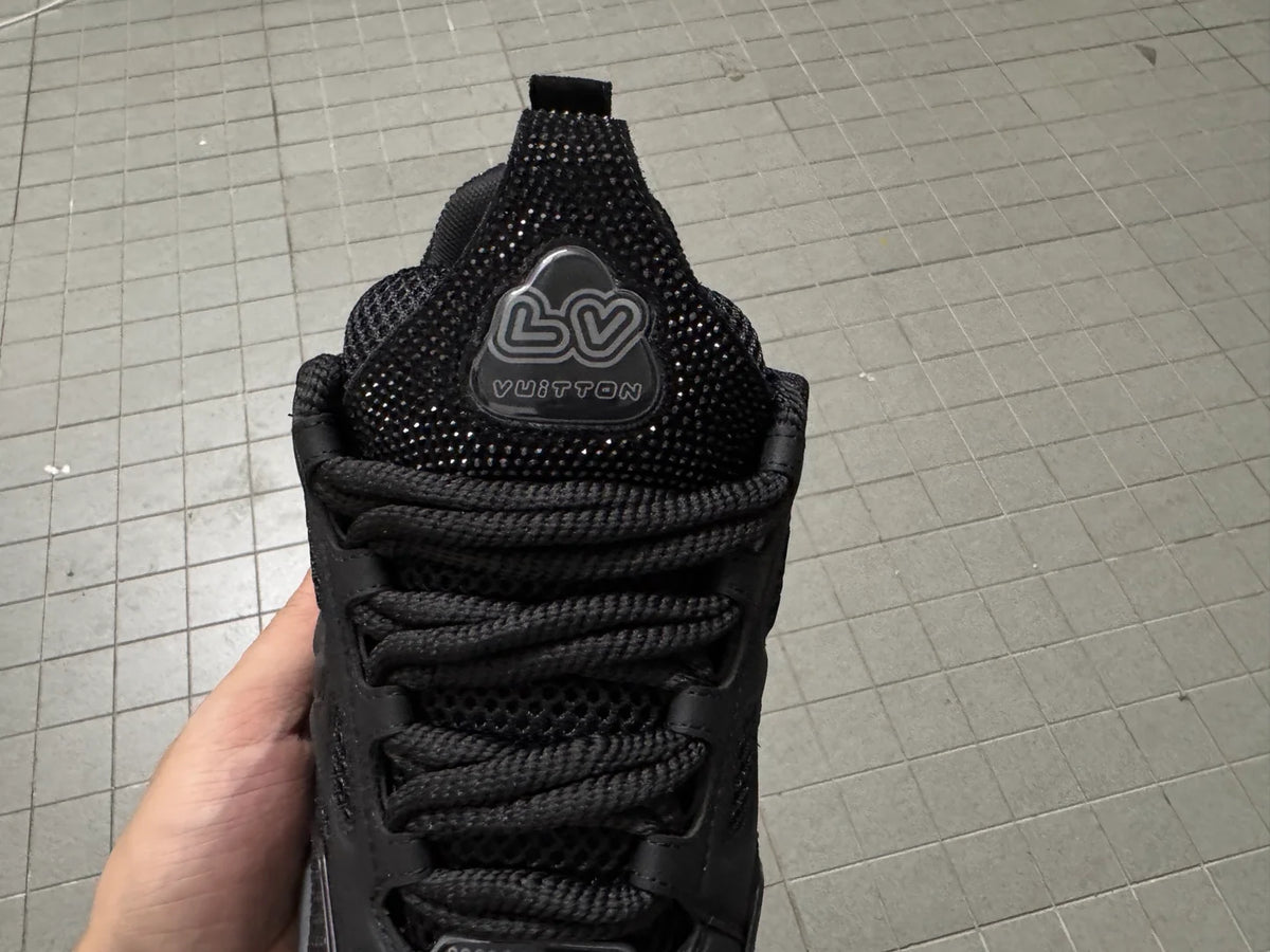 Louis Vuitton Skate Sneaker Crystal Negro
