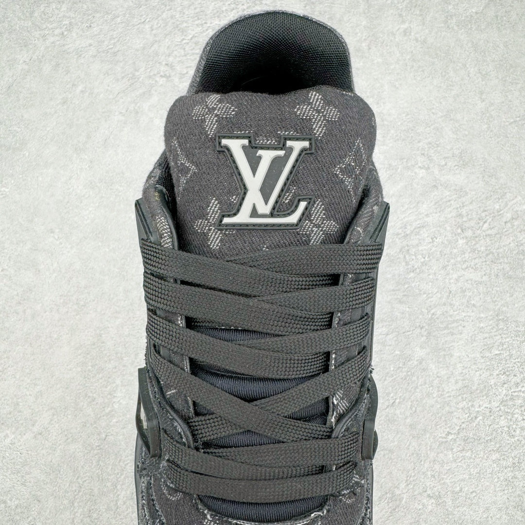 Louis Vuitton Trainer Sneaker Monogram Denim Negro